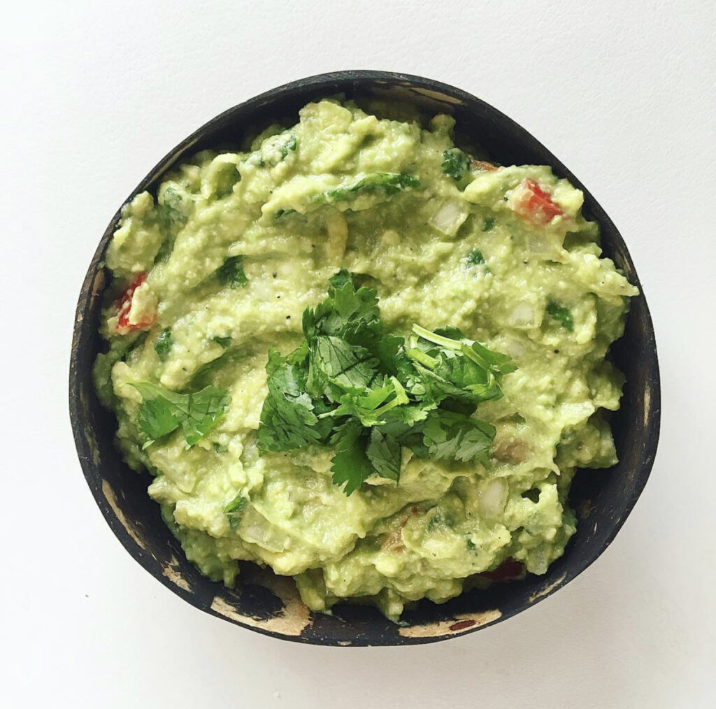 A fresh bowl of the best vegan guacamole.